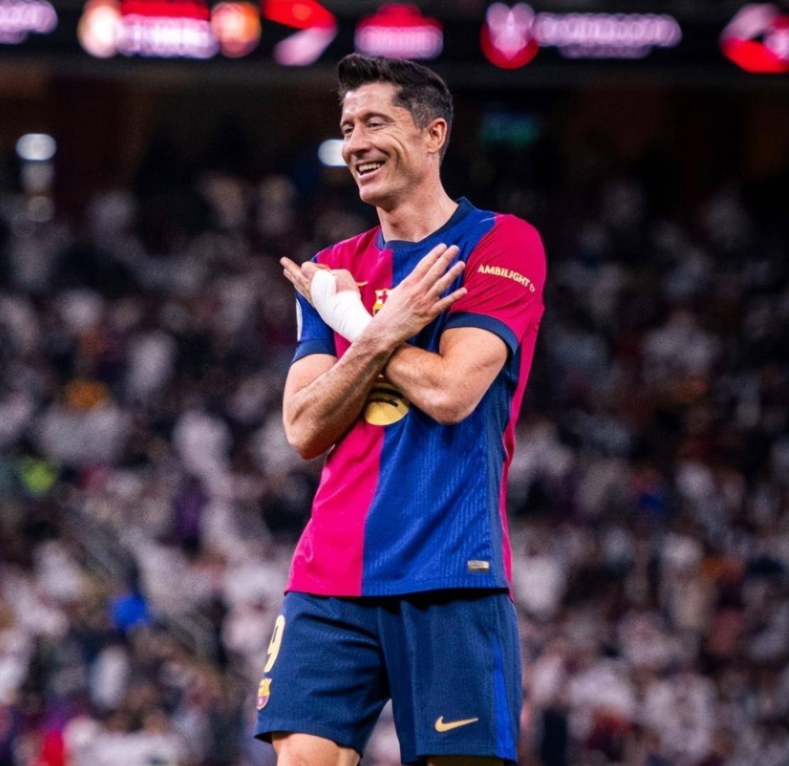 凌晨熬住！巴萨客场死磕纽卡冲欧冠5连杀，18岁亚马尔再破纪录，超越姆巴佩指日可待